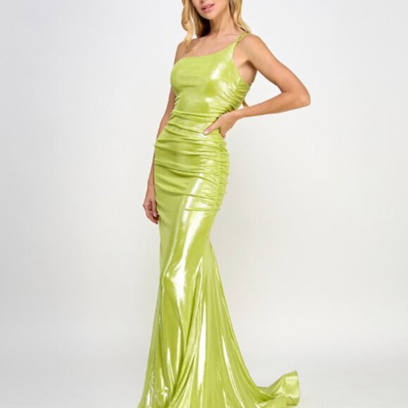 B DARLINE Juniors Metallic One Shoulder Gown Sz 5/6 - Picture 1 of 3